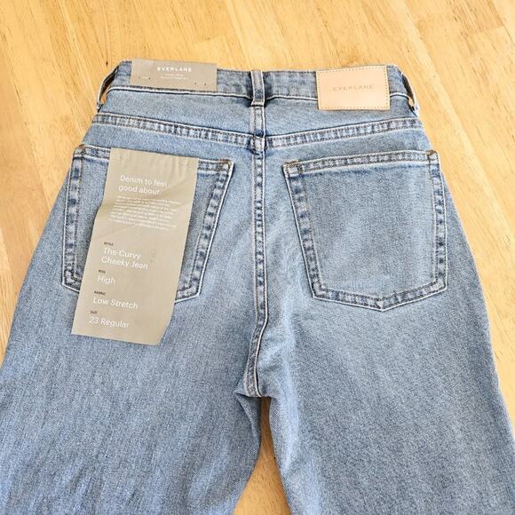Everlane The Curvy Cheeky Straight Jean Reg length Sky Blue -size 23- NWT - Picture 5 of 8